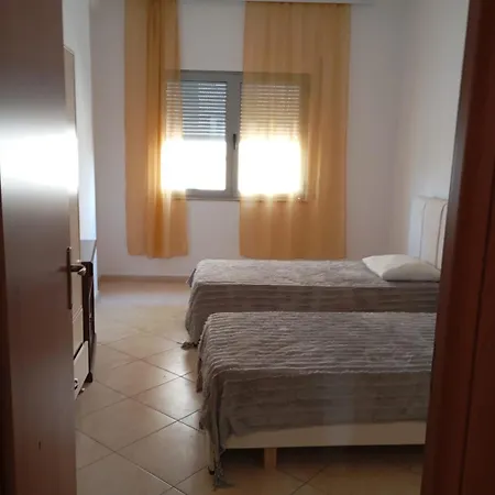 Sina * Tirana
