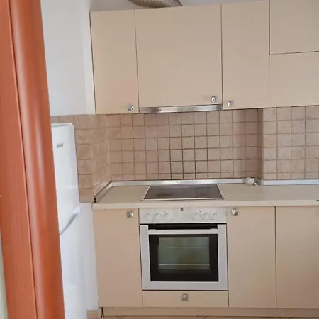 Sina Hotel condo Tirana